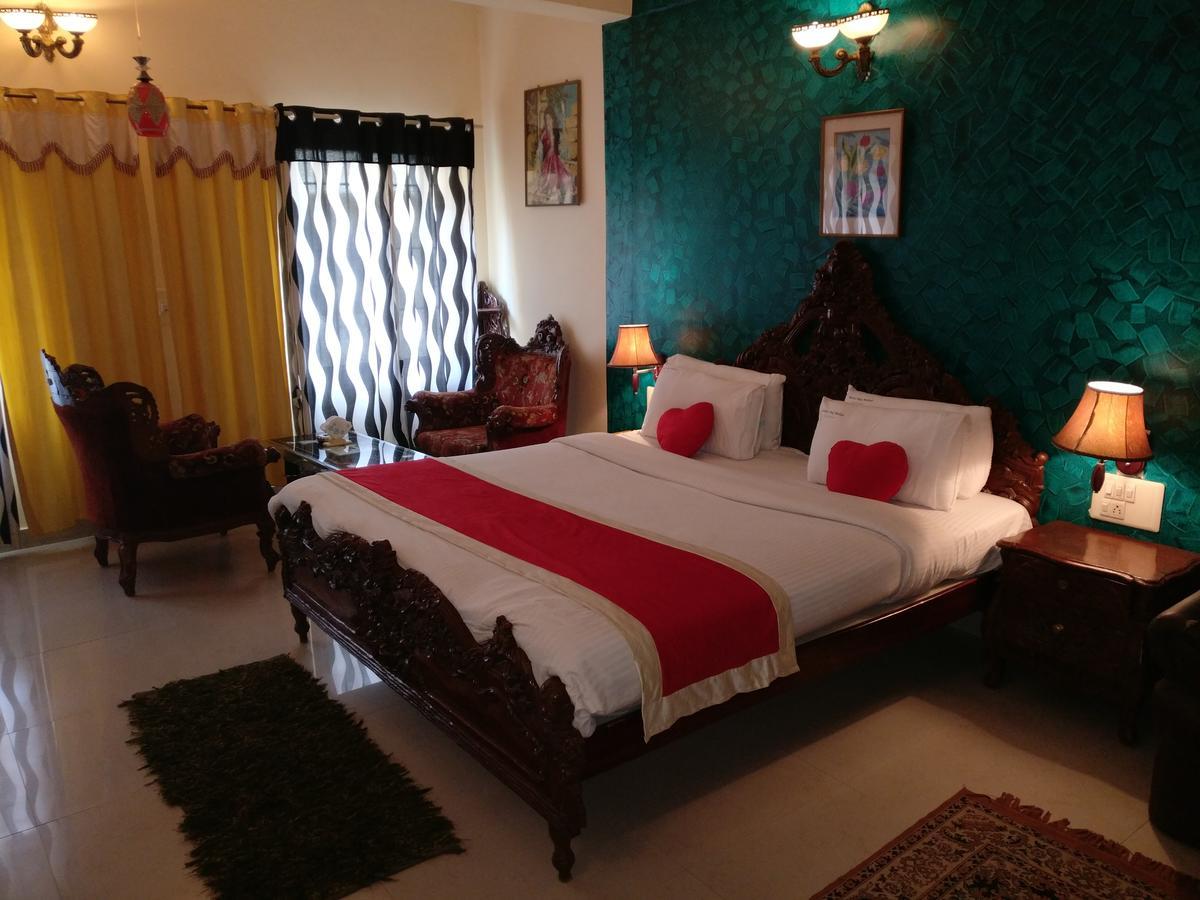 Hotel Raj Mahal Chikmagalūr Buitenkant foto