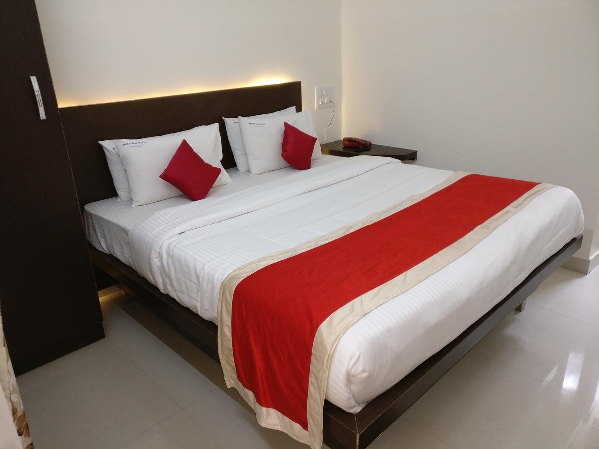 Hotel Raj Mahal Chikmagalūr Buitenkant foto