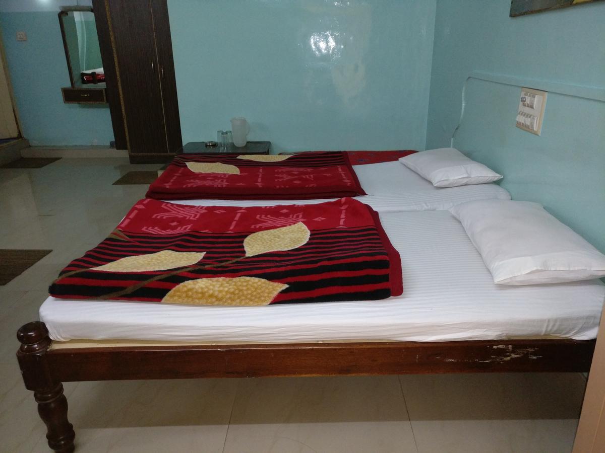 Hotel Raj Mahal Chikmagalūr Buitenkant foto