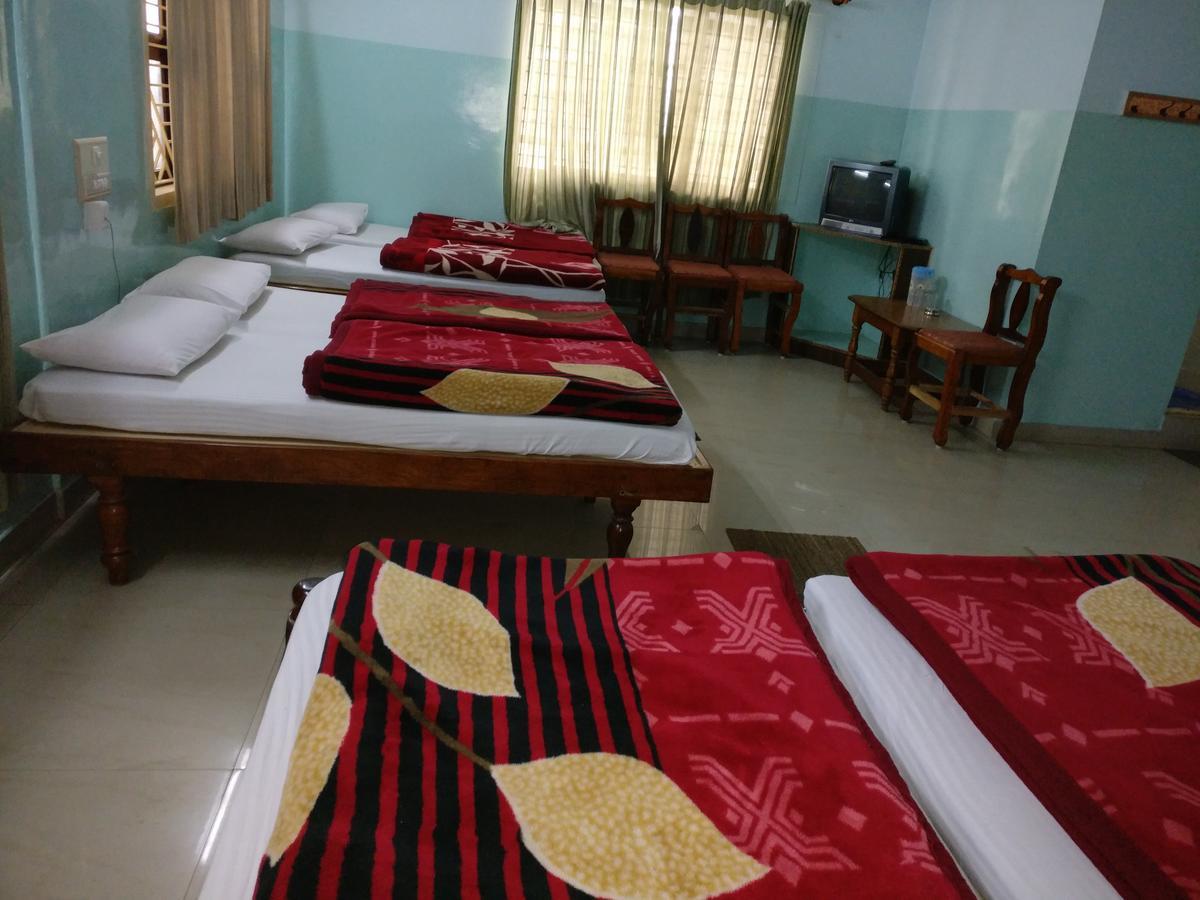 Hotel Raj Mahal Chikmagalūr Buitenkant foto